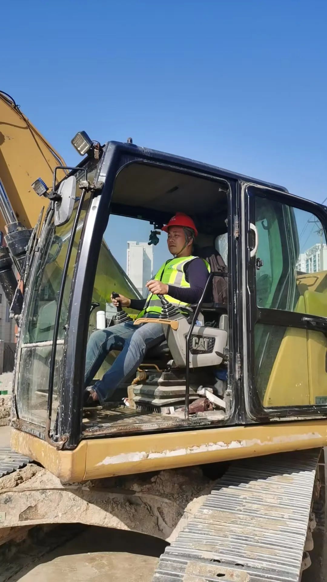 1735787520.jpg 641.jpg