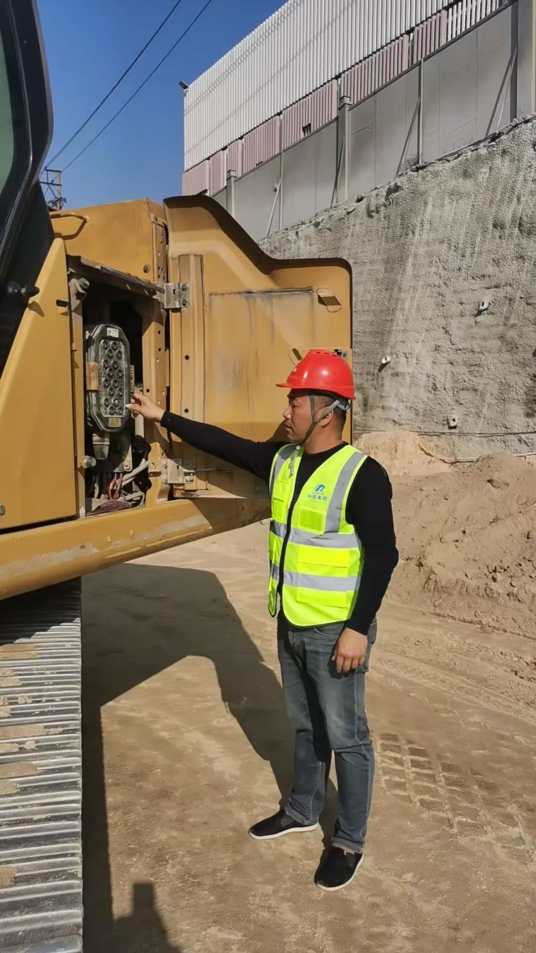 1735787532.jpg 642.JPG